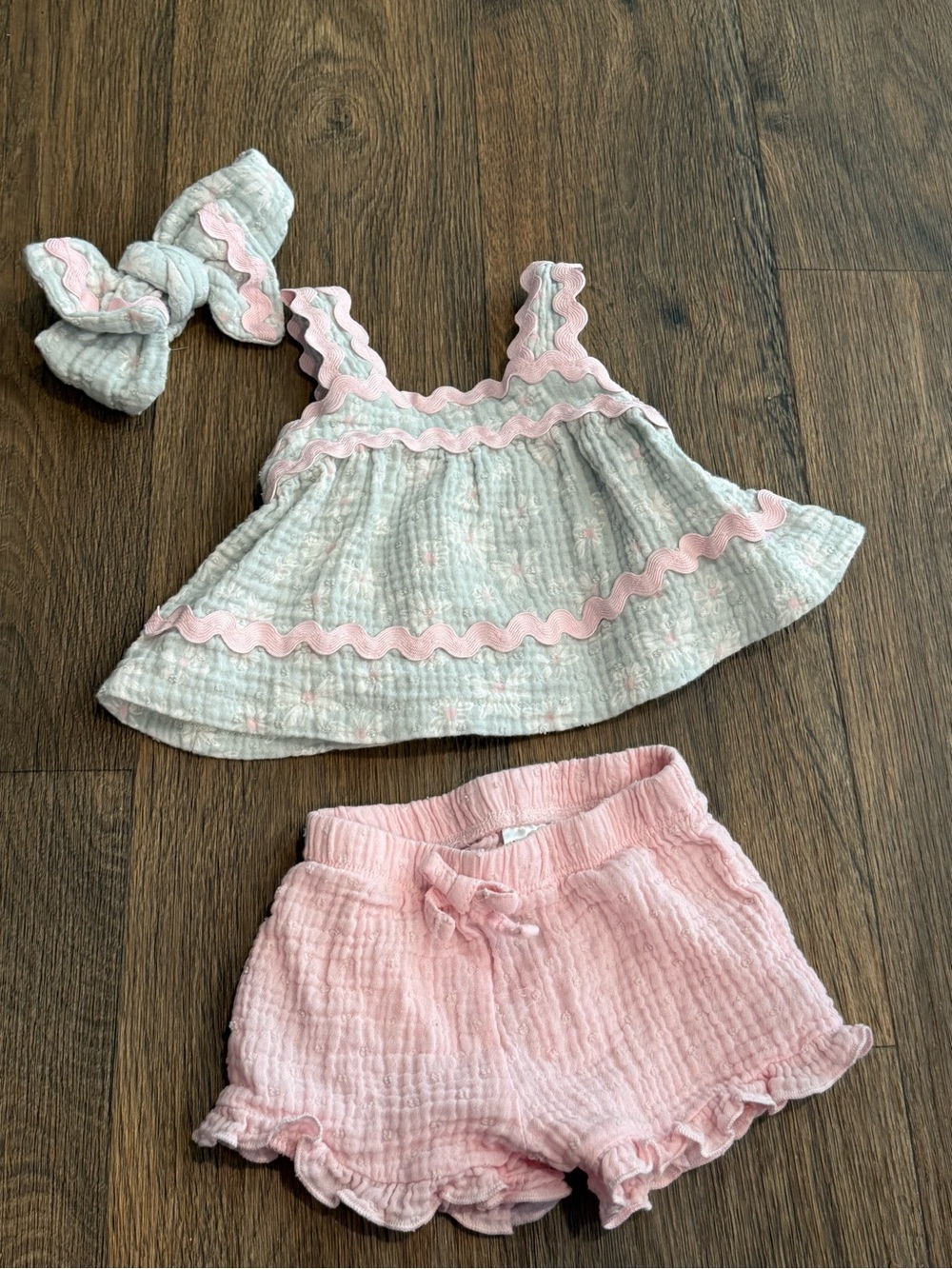 Sage & Pink Outfit- 0-3 Months